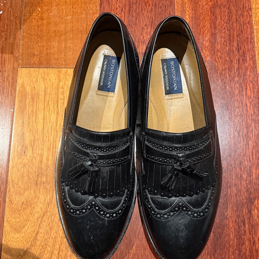 Men's Bostonian Leather Tassel Black Loafer Dress Shoes Slip on  10.5 Shoe Trees - Picture 2 of 16